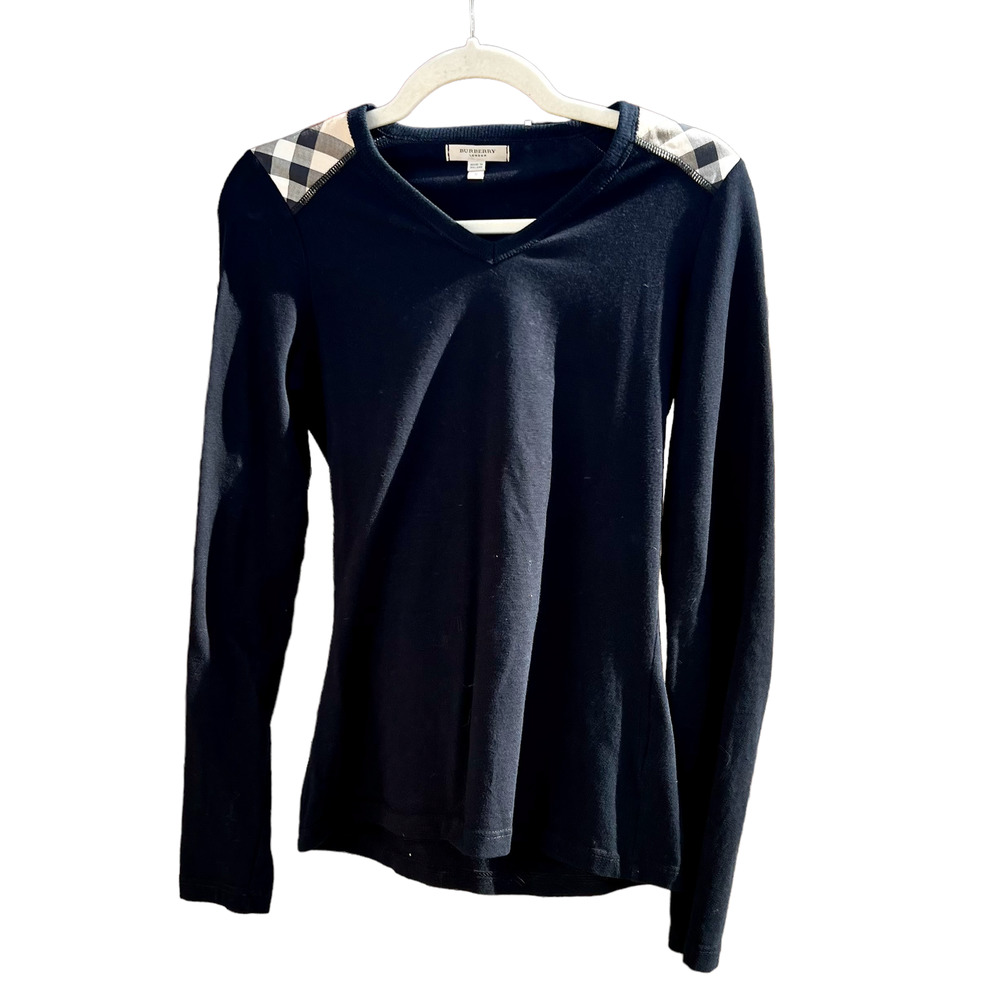 burberry v-neck long sleeve fitted tee
